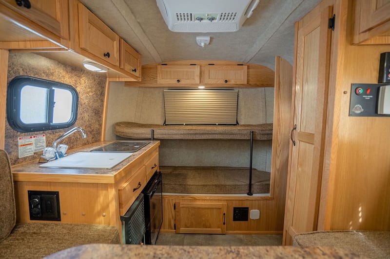 Do Scamp Campers Have Bathrooms