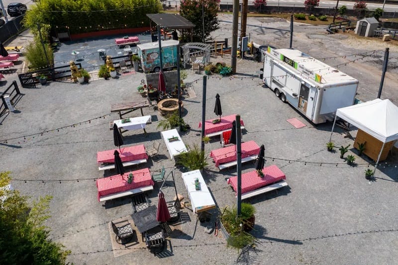 Compact Food Trucks for Urban Area