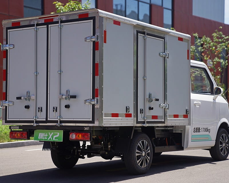 Small Box Truck for Sale