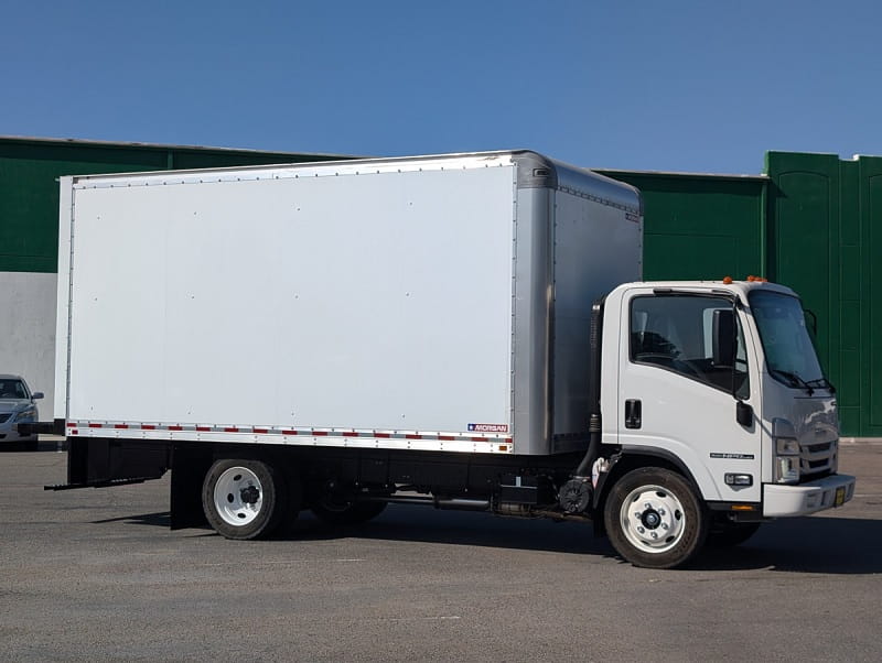 Used Isuzu Box Truck for Sale