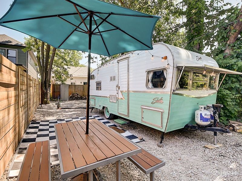 Shasta Camper