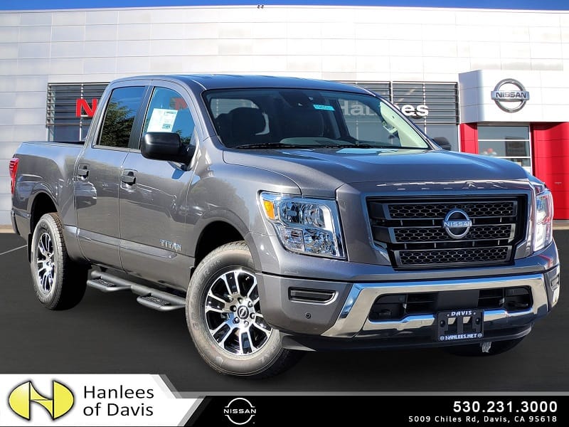 2018 Nissan Titan Gas Trucks for Sale Under $30K