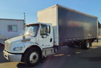 Box Truck with Liftgate Under $15000