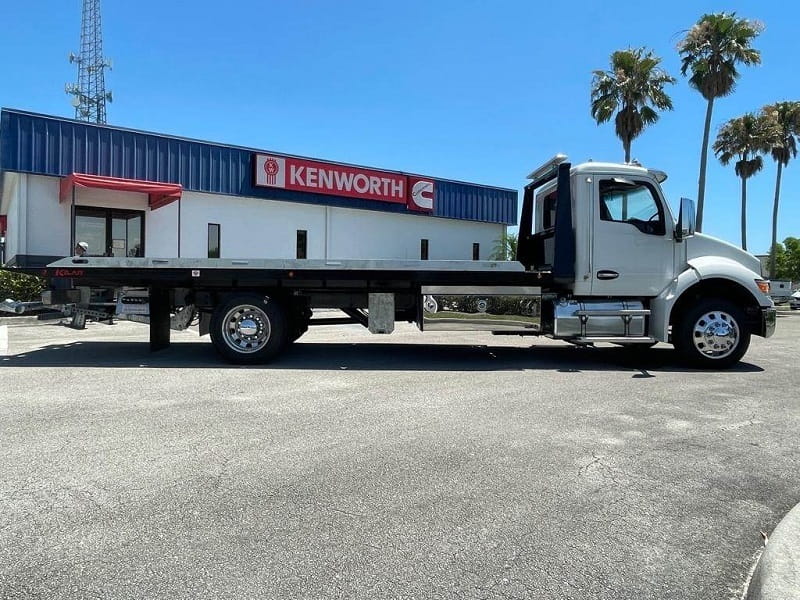 Tow Truck for Sale in Canada
