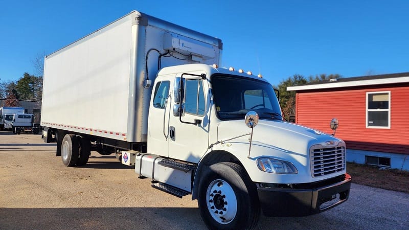 Box Truck with Sleeper for Sale Near Me Under $10000