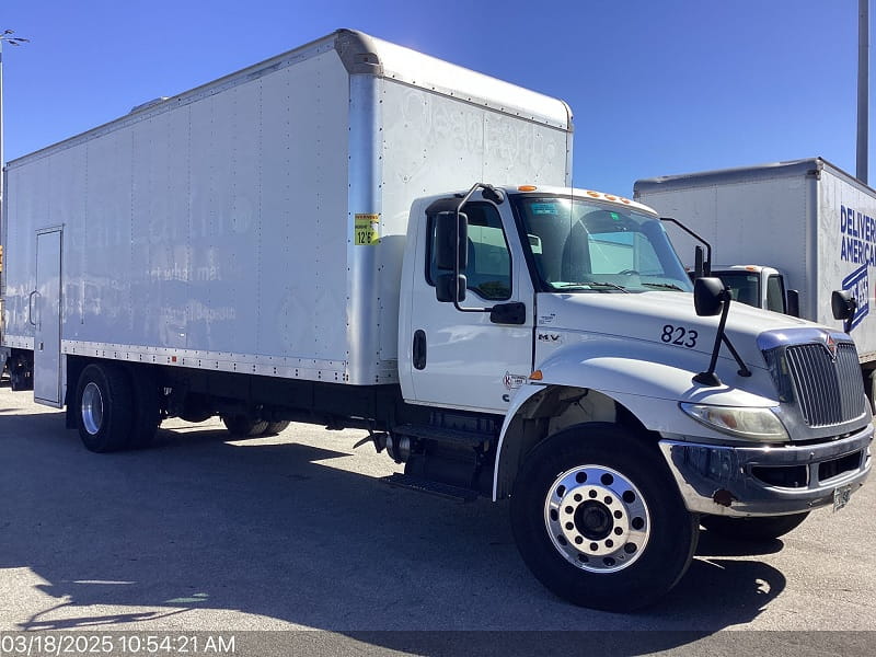 Used International Box Truck for Sale